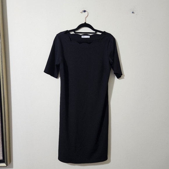 Croft & Barrow Scalloped Neckline Dress - Picture 6 of 9